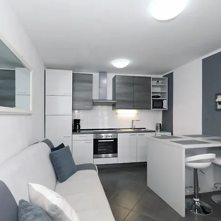 Apartamento Marina, No 1 *