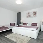 Marina, No 1 Apartamento *