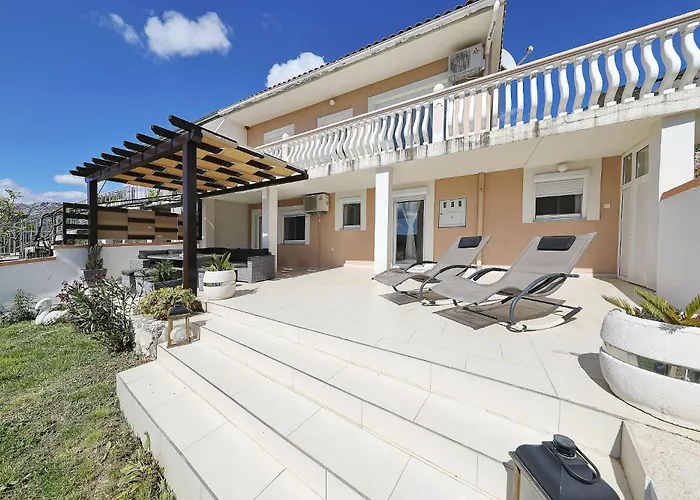 Marina, No 1 Appartement *